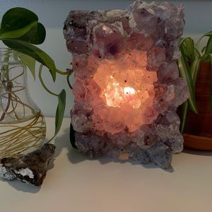 lavender rock lamp 🔮